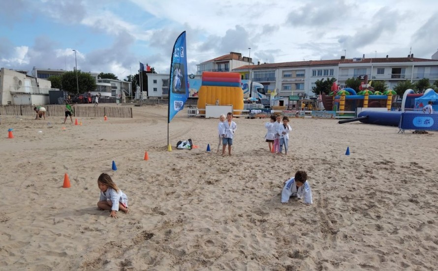 Le Judo prend ses quartiers d’été sur les plages de Charente-Maritime !
